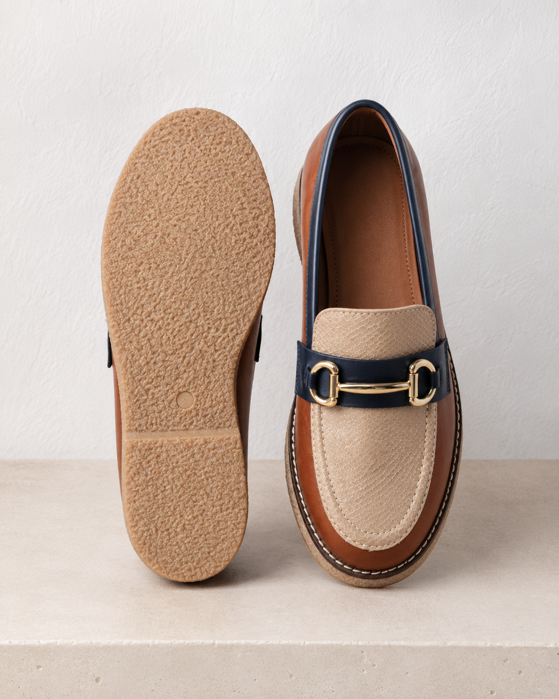 Mocassini donna marrone e beige con morsetto dorato - Sweet Shoes