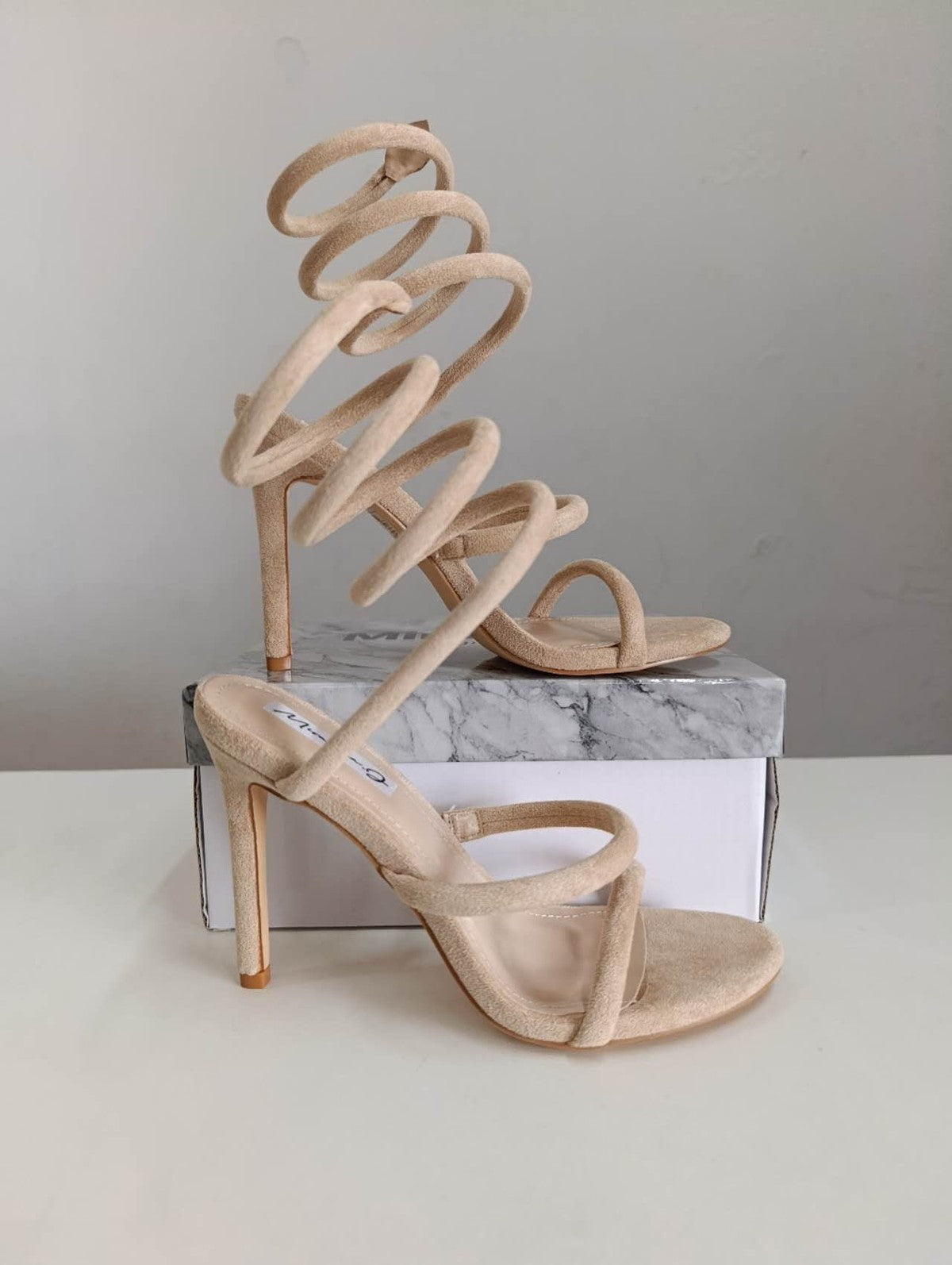 Sandali Tacco Alto Donna Beige — Stiletto a Spiral Wrap, Scarpe Eleganti con Cinturini