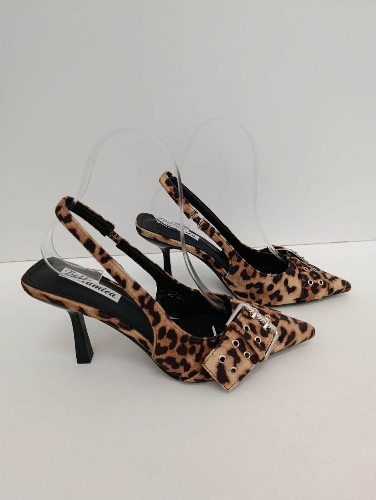 Décolleté Slingback con Borchie Donna Leopardate — Tacco Medio a Punta