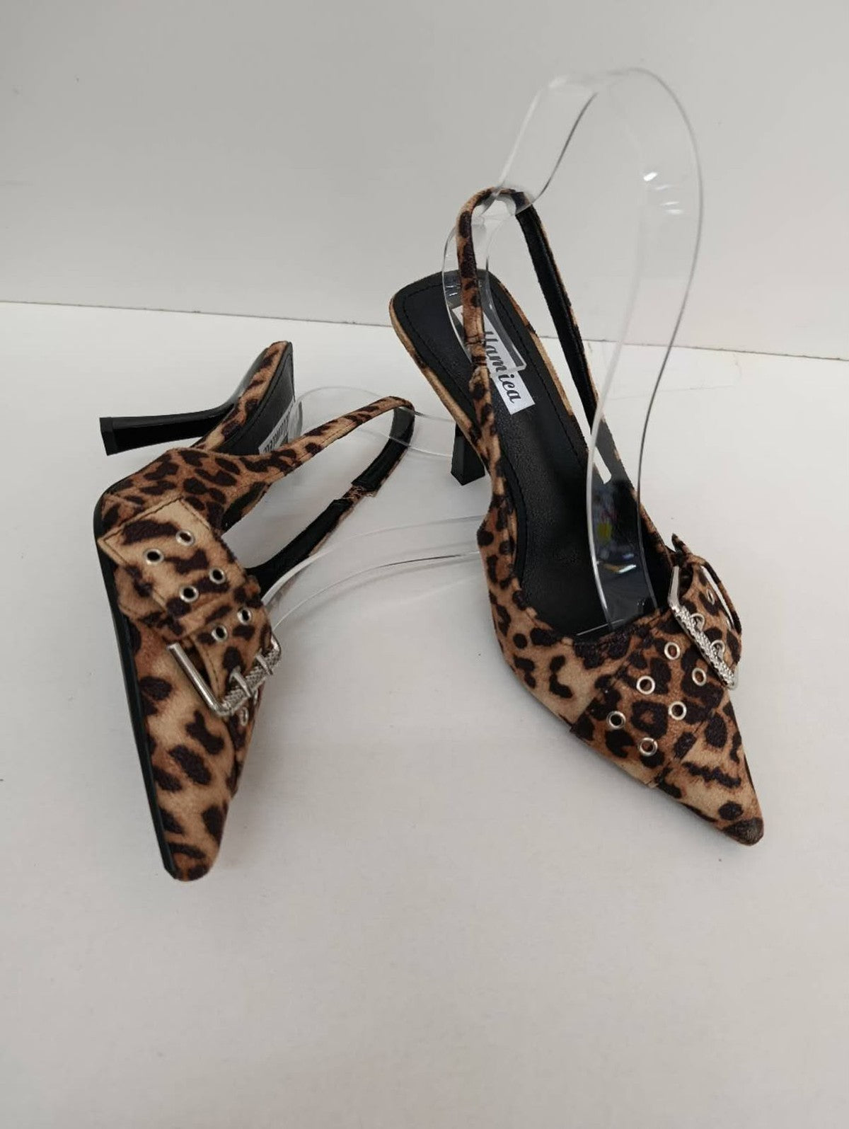 Décolleté Slingback con Borchie Donna Leopardate — Tacco Medio a Punta